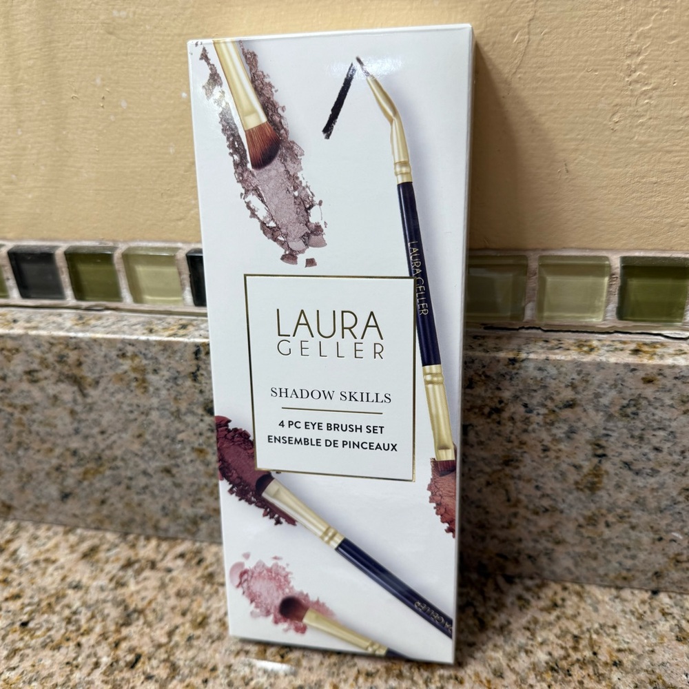 Laura Geller Shadow Skills 4 pc Professional Eye Brush Set